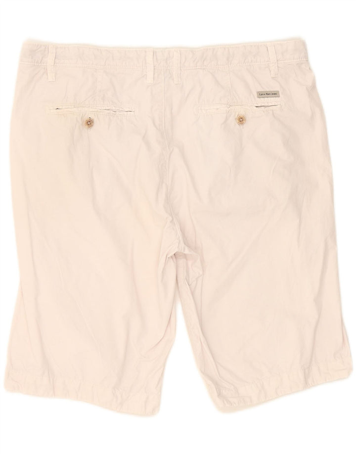 CALVIN KLEIN Mens Regular Chino Shorts W32 Medium White Cotton Vintage Calvin Klein and Second-Hand Calvin Klein from Messina Hembry 