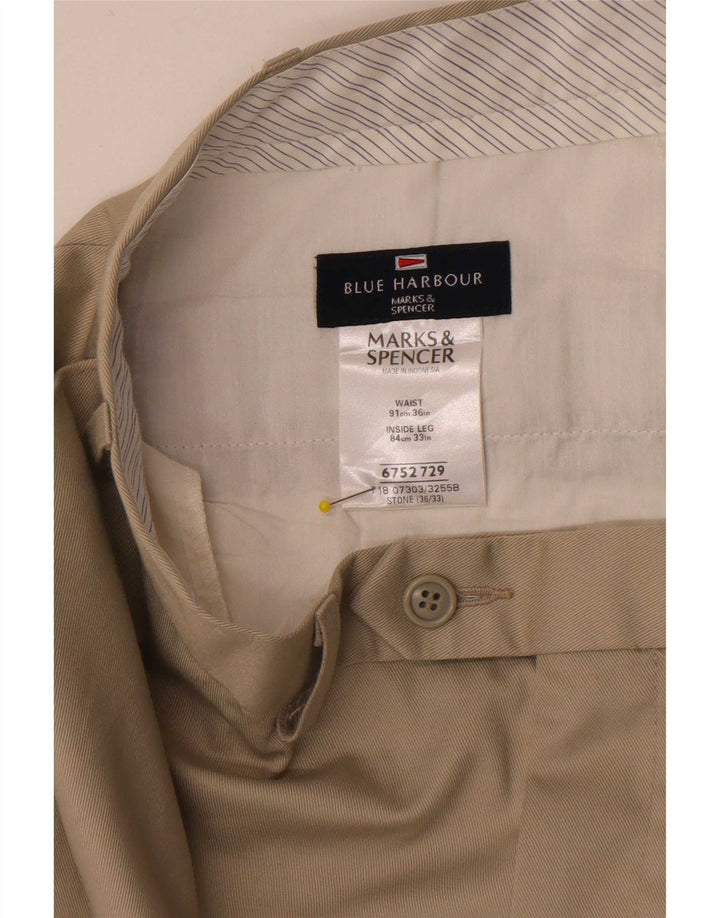 Męskie spodnie garniturowe Marks & Spencer Blue Harbor Straight W36 L33 Beżowe