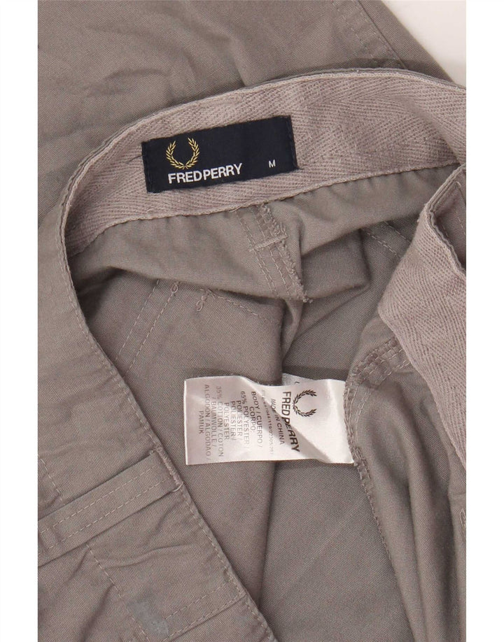 Męskie spodenki chino Fred Perry Medium W32, szary poliester