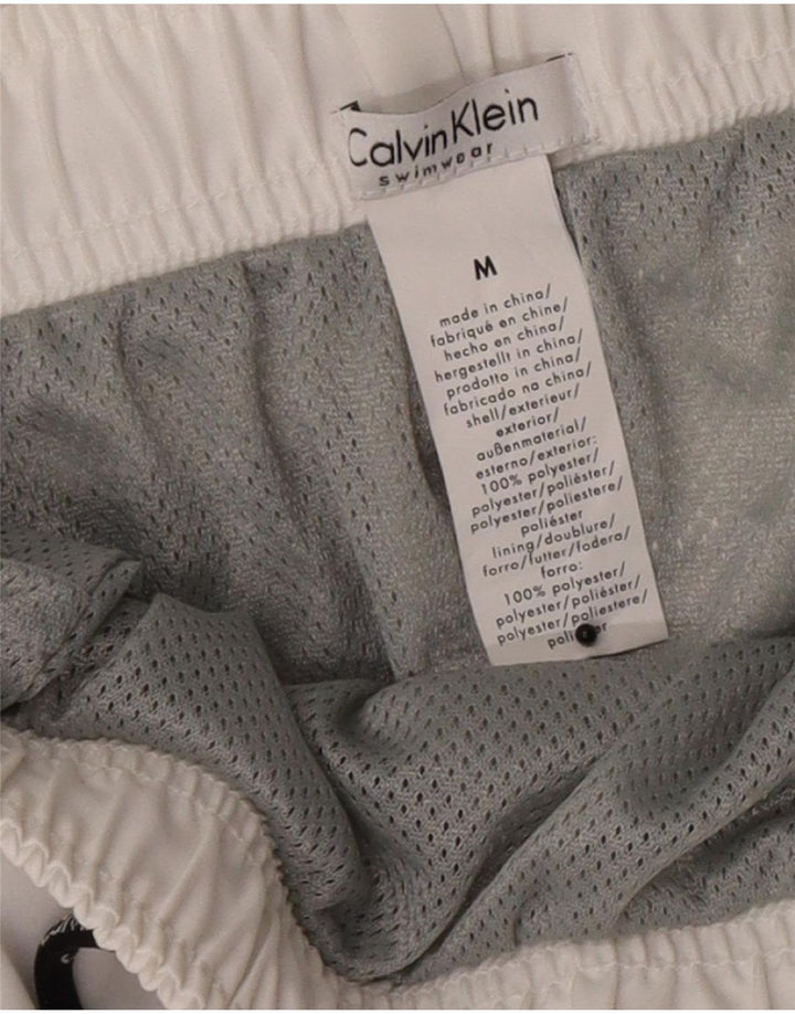 Męskie spodenki kąpielowe Calvin Klein z grafiką, w kolorze średniej bieli