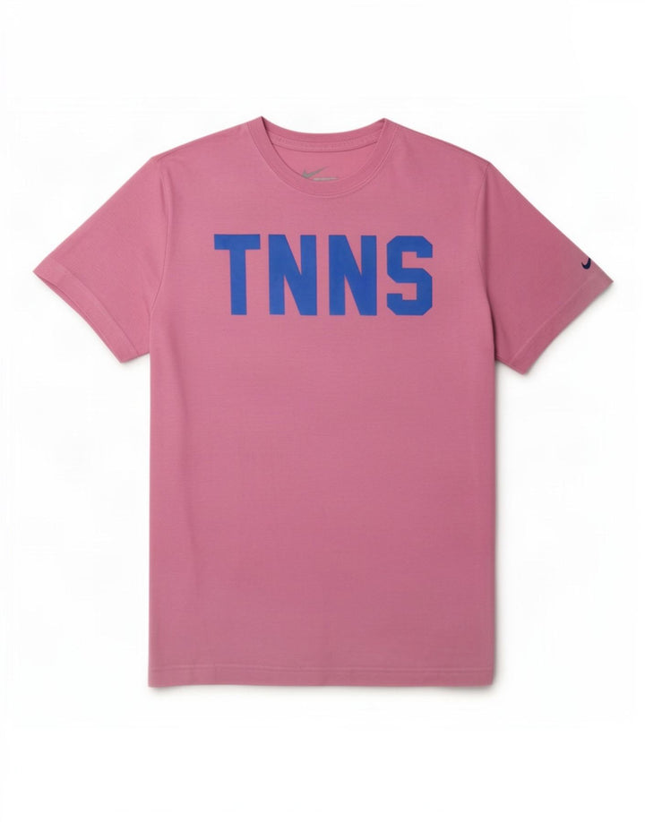Męski T-shirt Nike o regularnym kroju z grafiką, średni różowy poliester