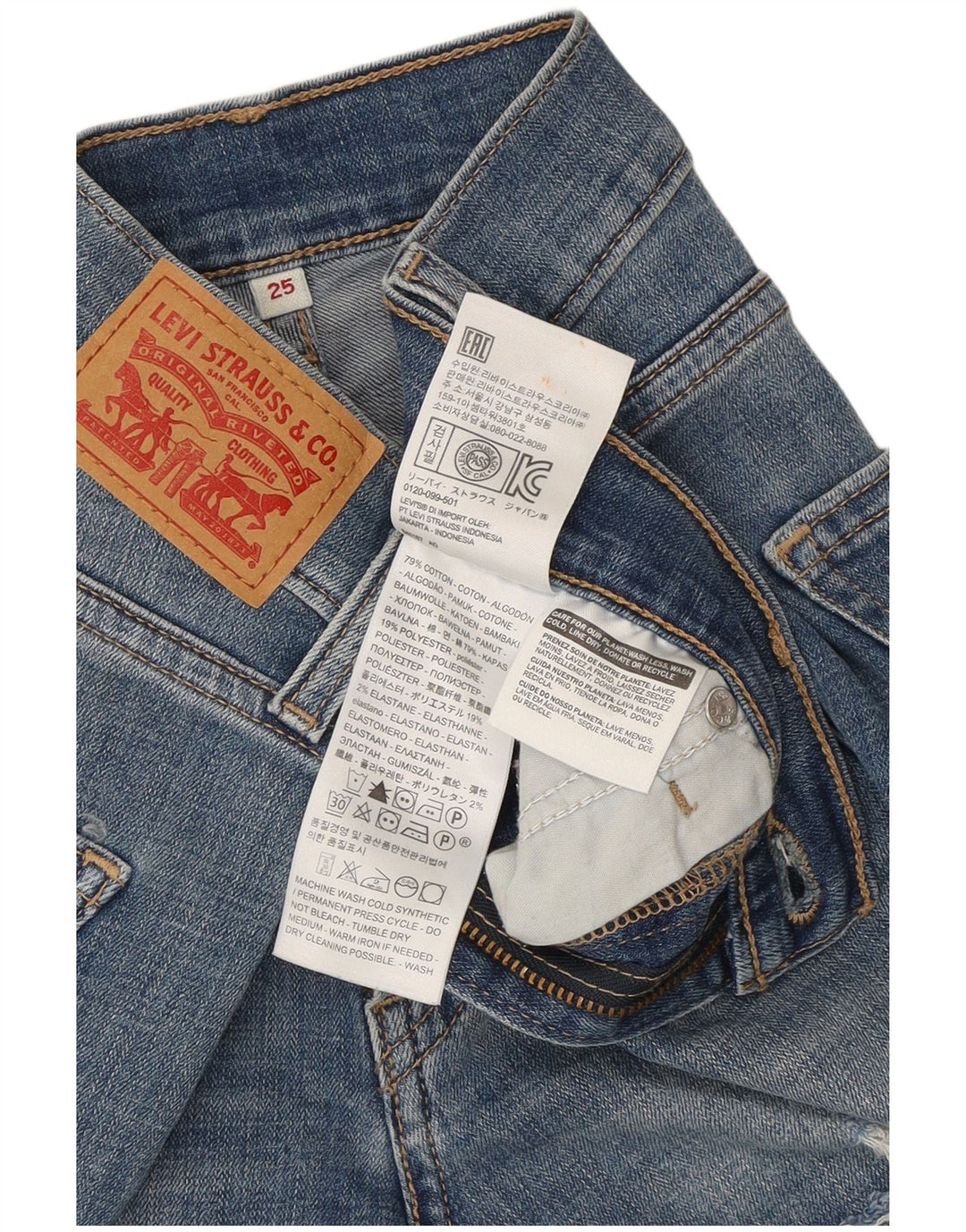 Damskie spodenki jeansowe Levi's w trudnej sytuacji W25 XS, niebieska bawełna