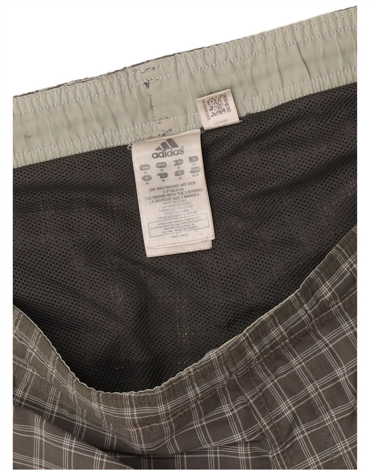 Męskie spodenki kąpielowe Adidas, średnioszare, poliestrowe w kratkę