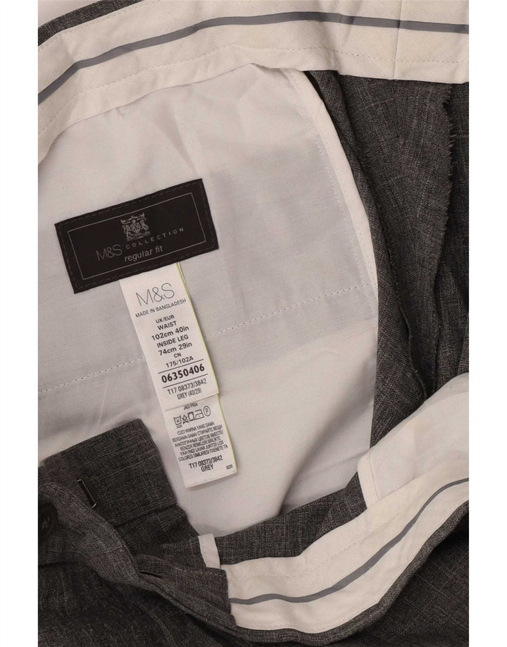 Męskie spodnie garniturowe Marks & Spencer o regularnym kroju W40 L29, szary poliester