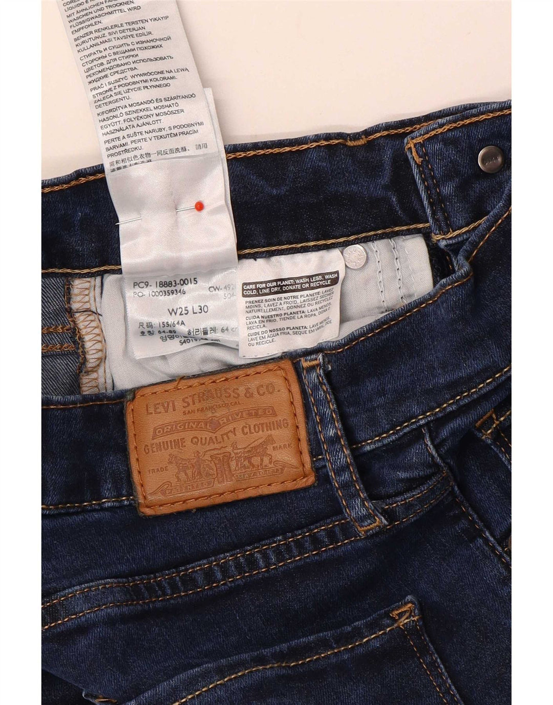 Damskie dżinsy Levi's 724 z wysokim stanem i prostym W25 L30 Granatowy poliester