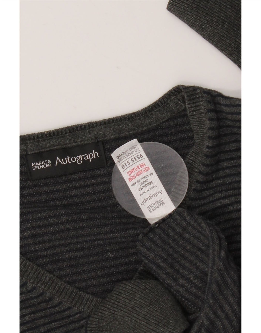 MARKS & SPENCER Męski sweter z autografem i dekoltem w kształcie litery V, średnioszary, w prążki
