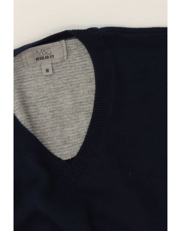 Męski sweter Marks & Spencer o regularnym kroju z dekoltem w kształcie litery V, średni granatowy