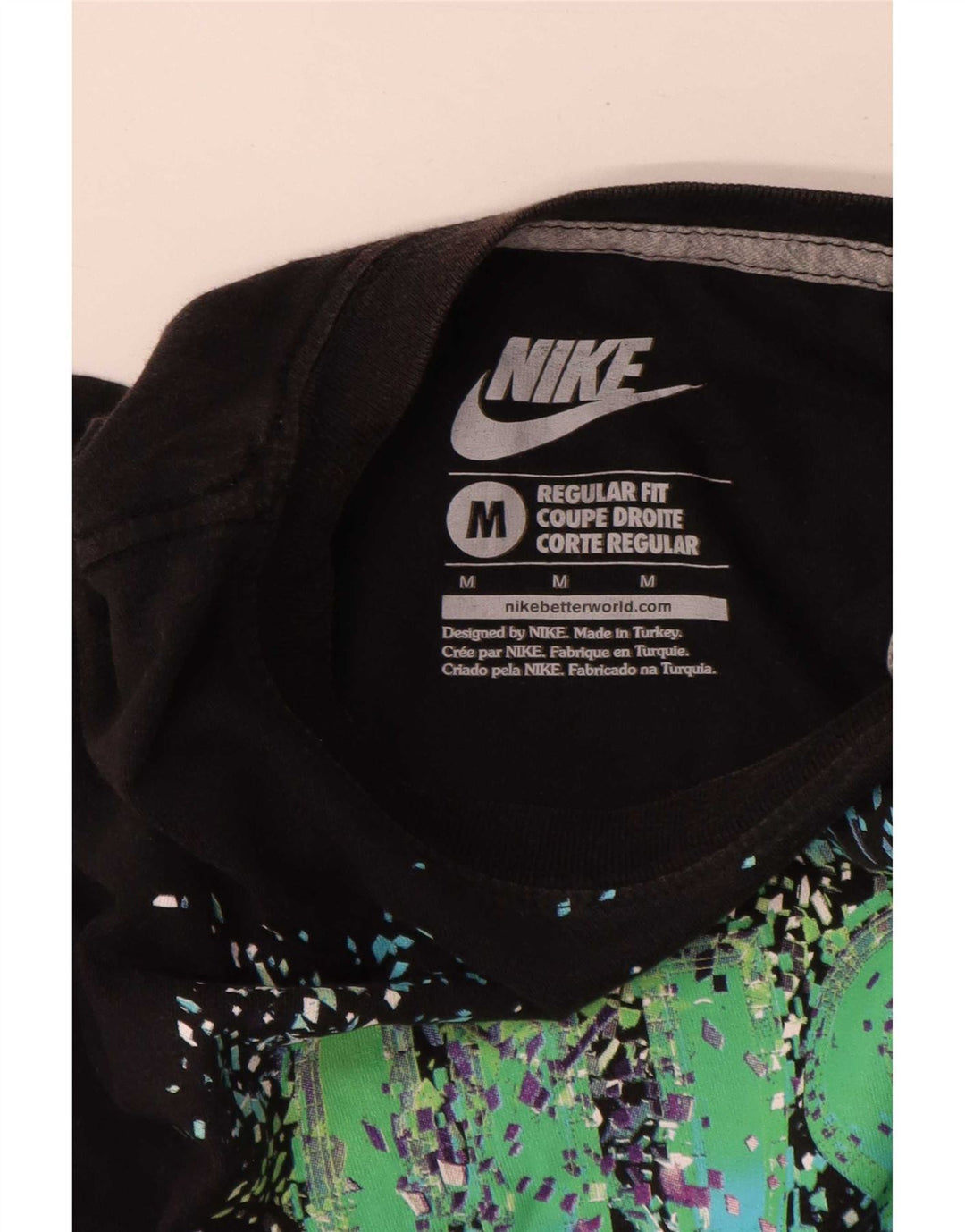 Męski T-shirt Nike o regularnym kroju z grafiką, średni czarny