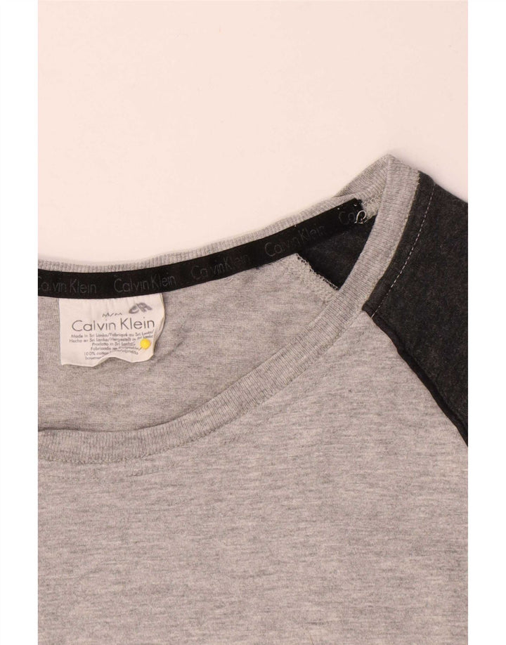 Męski top Calvin Klein z grafiką, długim rękawem, średnioszary, bawełniany w bloki kolorów