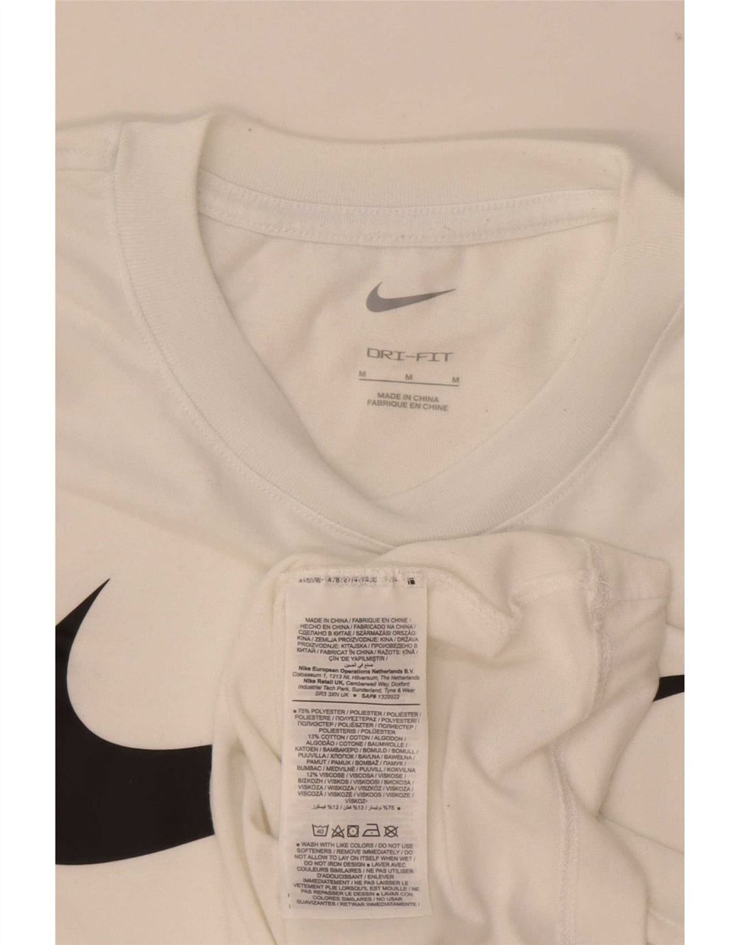 Męski T-shirt Nike Dri Fit z grafiką, średni biały poliester