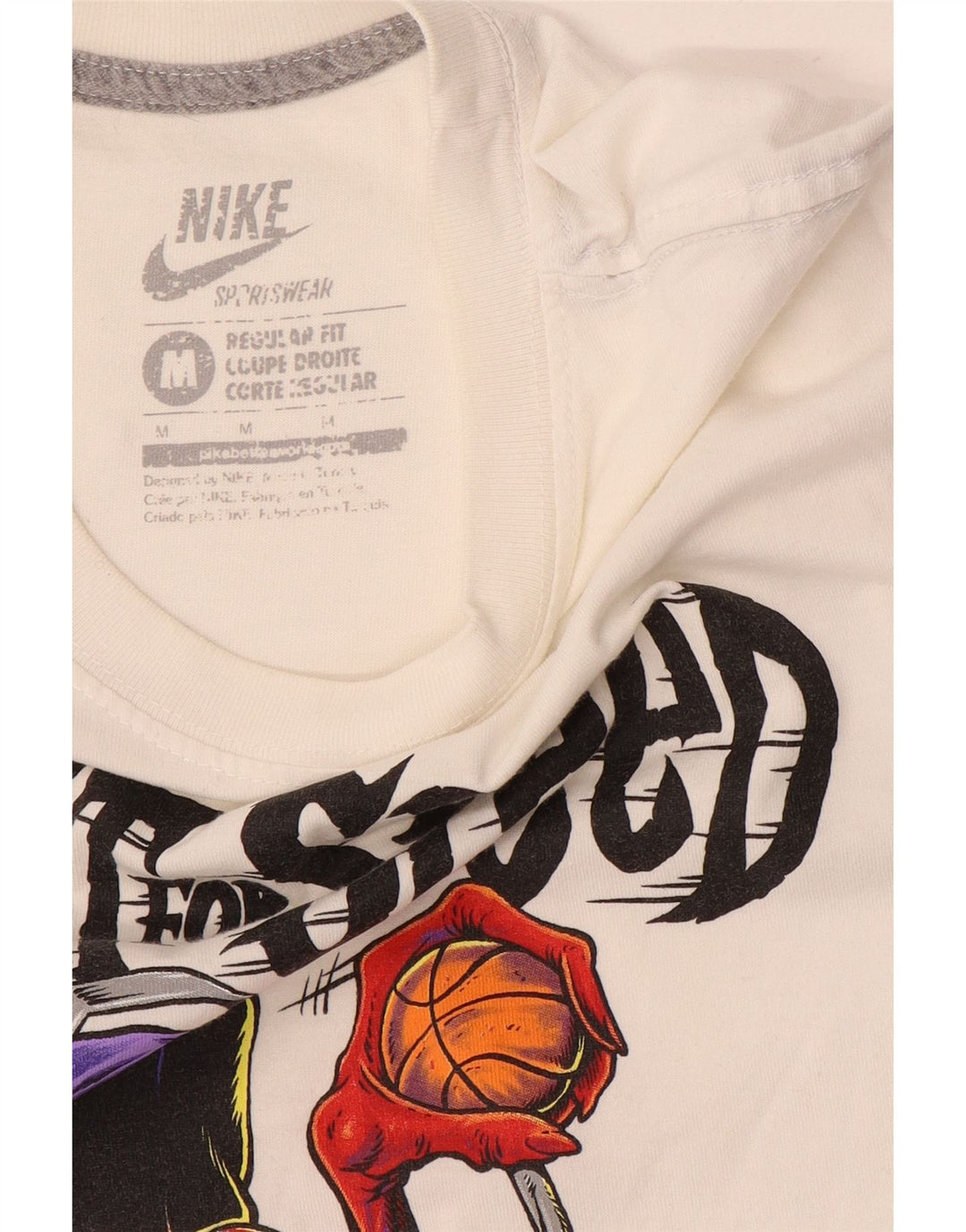 Męski T-shirt Nike o regularnym kroju z grafiką, średni biały