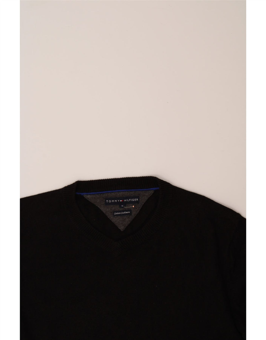 TOMMY HILFIGER Mens V-Neck Jumper Sweater Medium Black Cotton Vintage Tommy Hilfiger and Second-Hand Tommy Hilfiger from Messina Hembry 