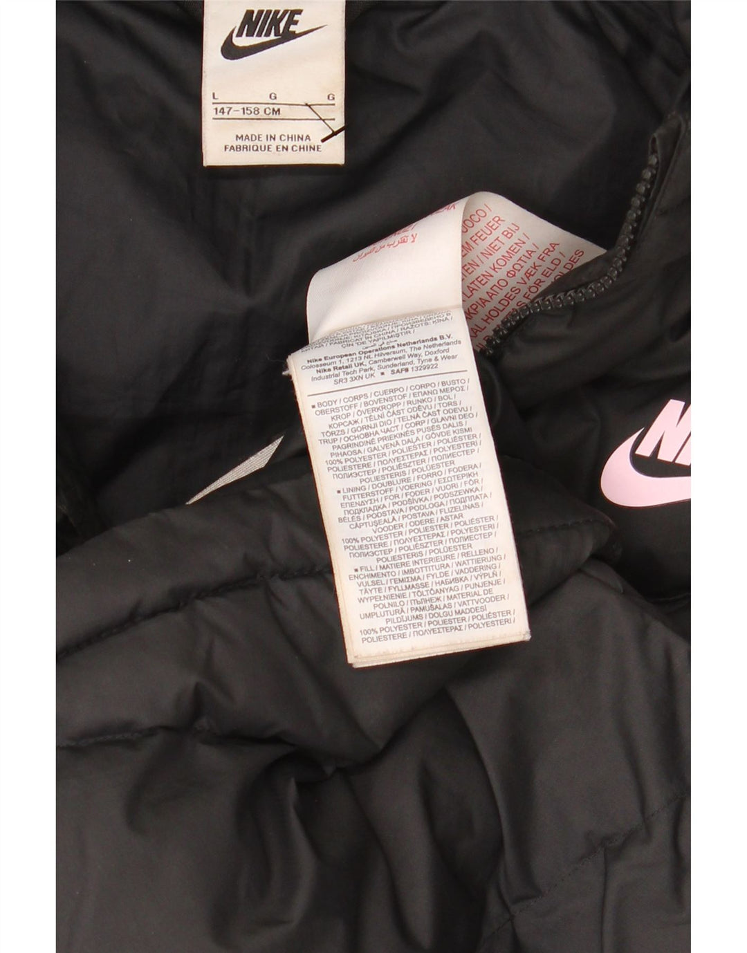 Chłopięca wyściełana kurtka z kapturem NIKE na 12-13 lat, duża, czarna, poliestrowa