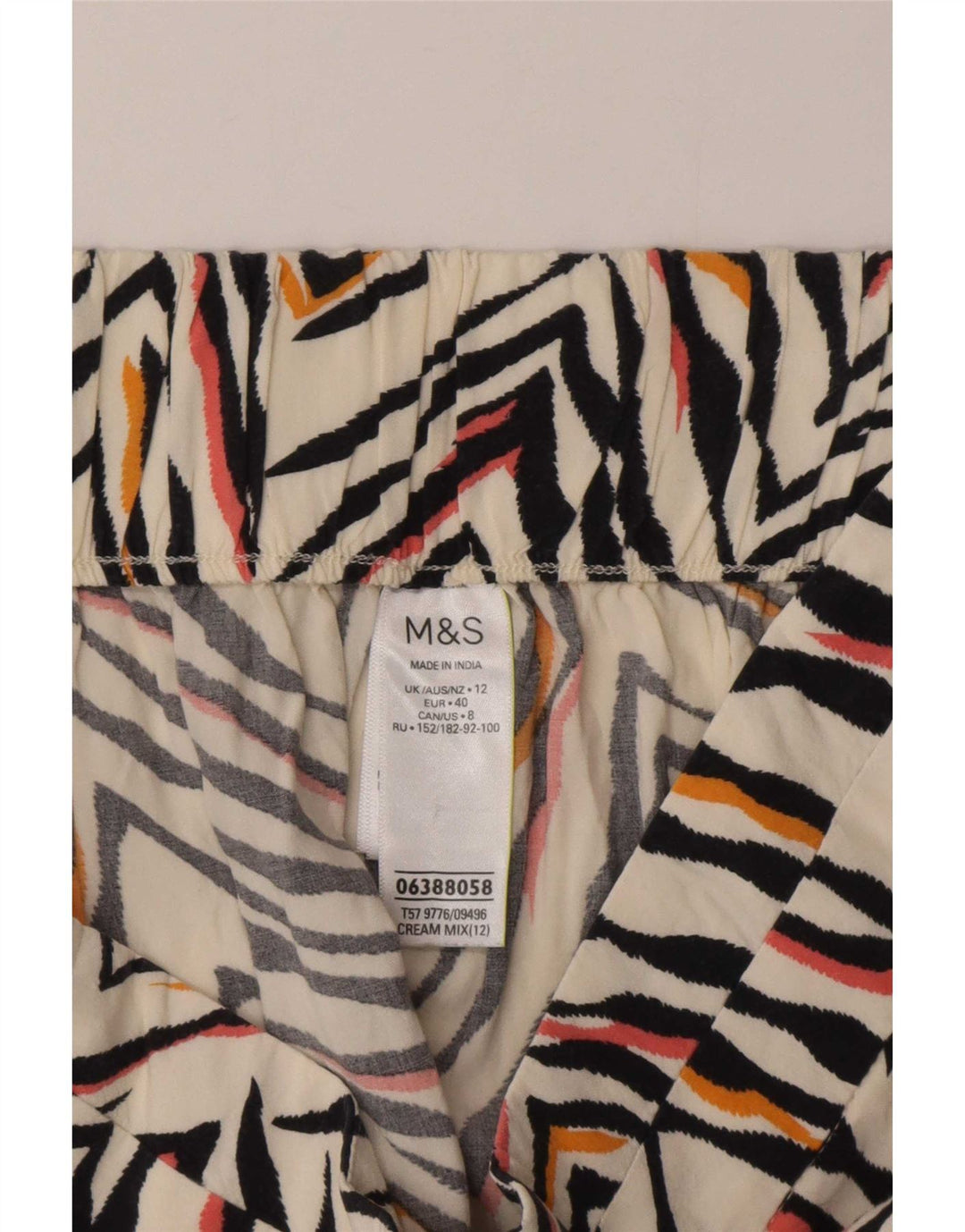 Damskie szorty Marks & Spencer UK 12 Medium W30 Off White