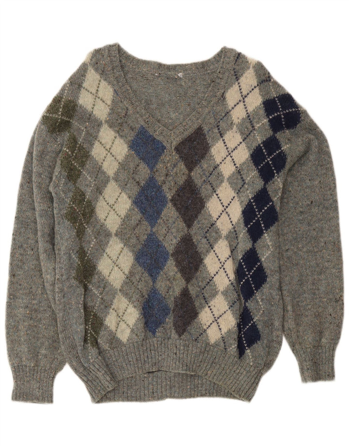 Męski sweter w stylu vintage z dekoltem w szpic, średnio szary, wykonany z tkaniny argyle/diamentowej wełny dziewiczej