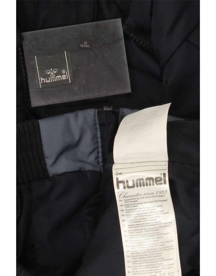 HUMMEL Chłopięca wyściełana kurtka z kapturem i grafiką, 11-12 lat, granatowa, z blokami kolorów