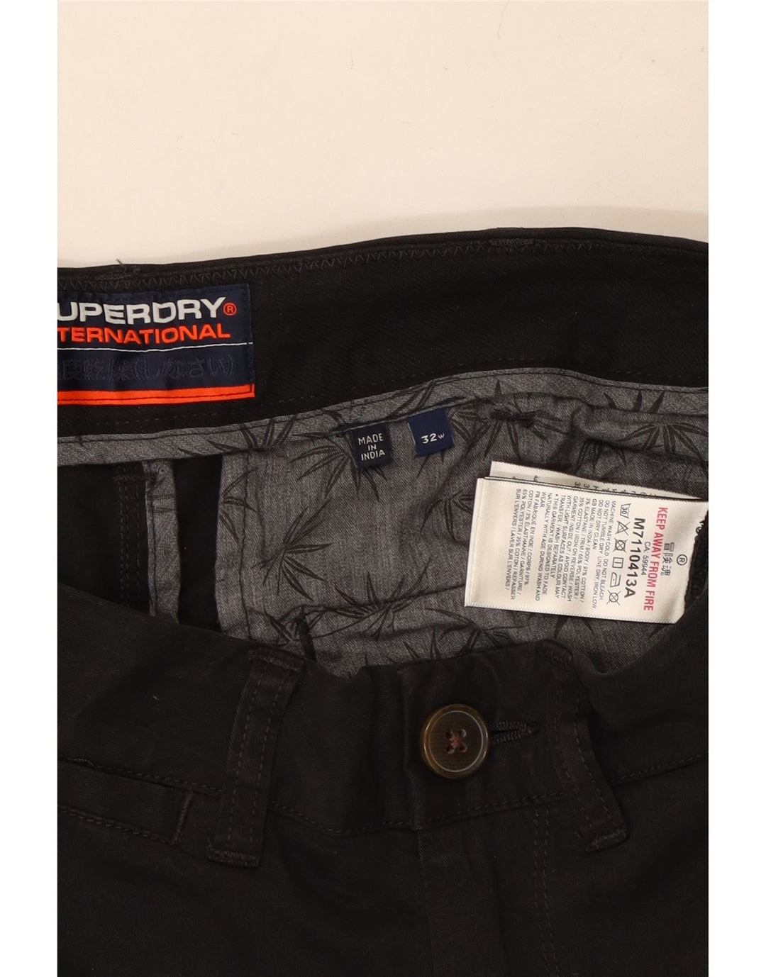 SUPERDRY Męskie spodenki Chino W32 Średnia czarna bawełna