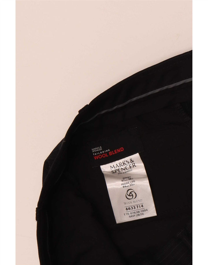 Męskie spodnie garniturowe Marks & Spencer W38 L33 Poliester w granatowe paski