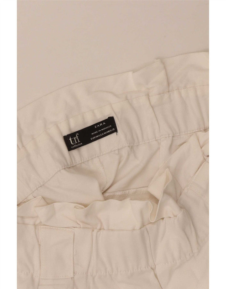 Spodenki damskie Zara Pegged Chino, średnie W28, białe