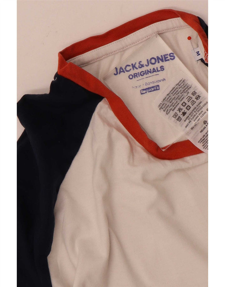 Męska koszulka Jack & Jones o regularnym kroju z długim rękawem i średnim białym kolorem