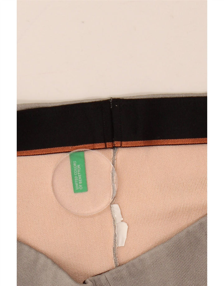 Damskie spodenki codzienne Benetton W30 w kolorze średnioszarym
