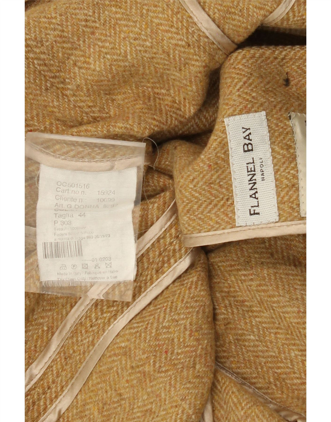 Damska marynarka FLANNEL BAY zapinana na 3 guziki IT 44 w kolorze średniego beżu w jodełkę