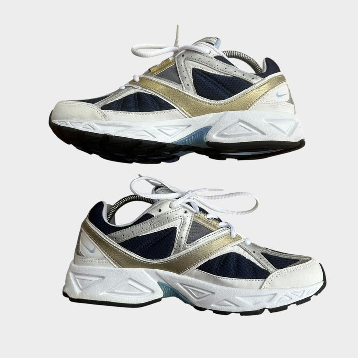 Buty sportowe Nike w stylu vintage – damskie UK8