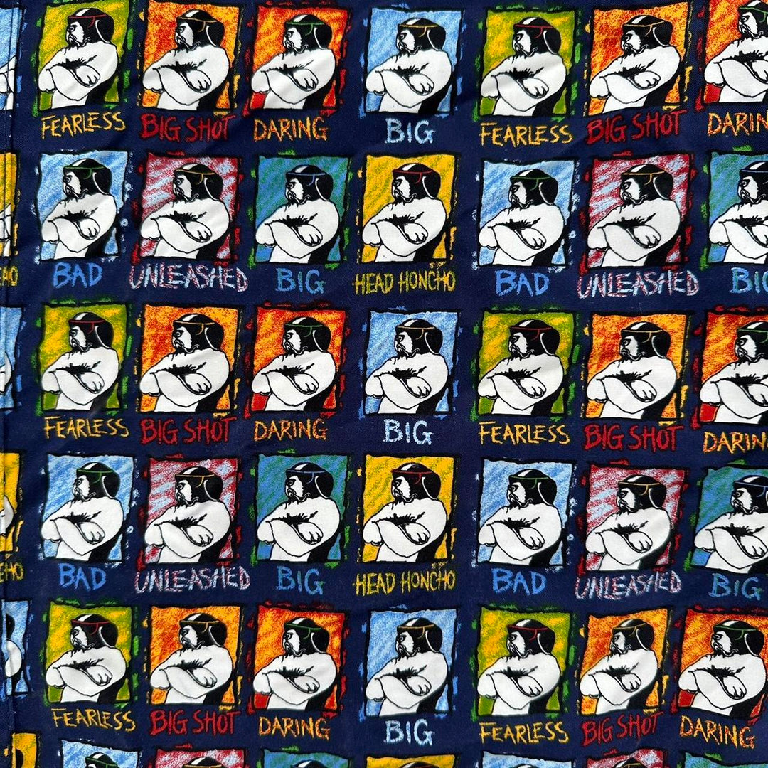 Koszulka z nadrukiem dużych psów na całej powierzchni - duża