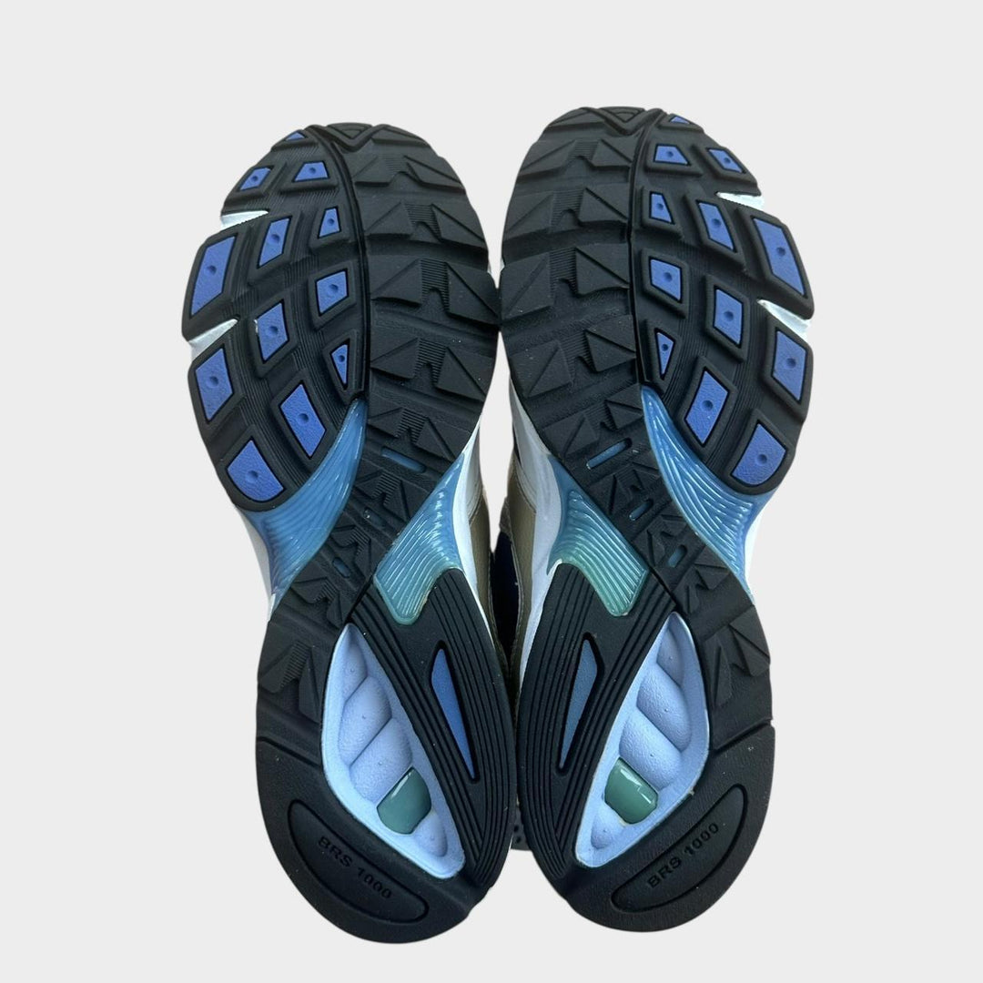 Buty sportowe Nike w stylu vintage – damskie UK8