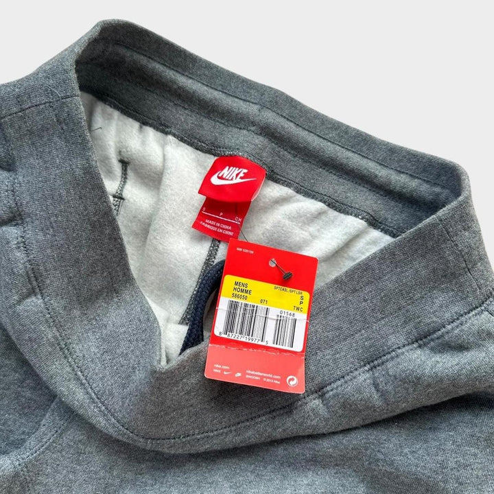 Szare joggery Nike - małe