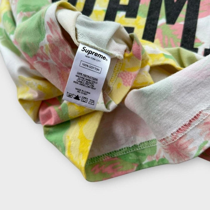 Koszulka z grafiką w kwiaty Supreme - duża