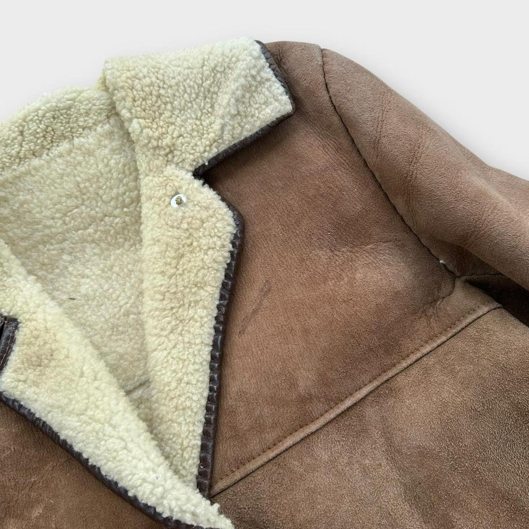 Kurtka z owczej skóry w stylu vintage - średnia