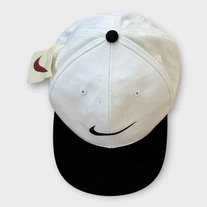 Czapka Nike w stylu vintage - jeden rozmiar