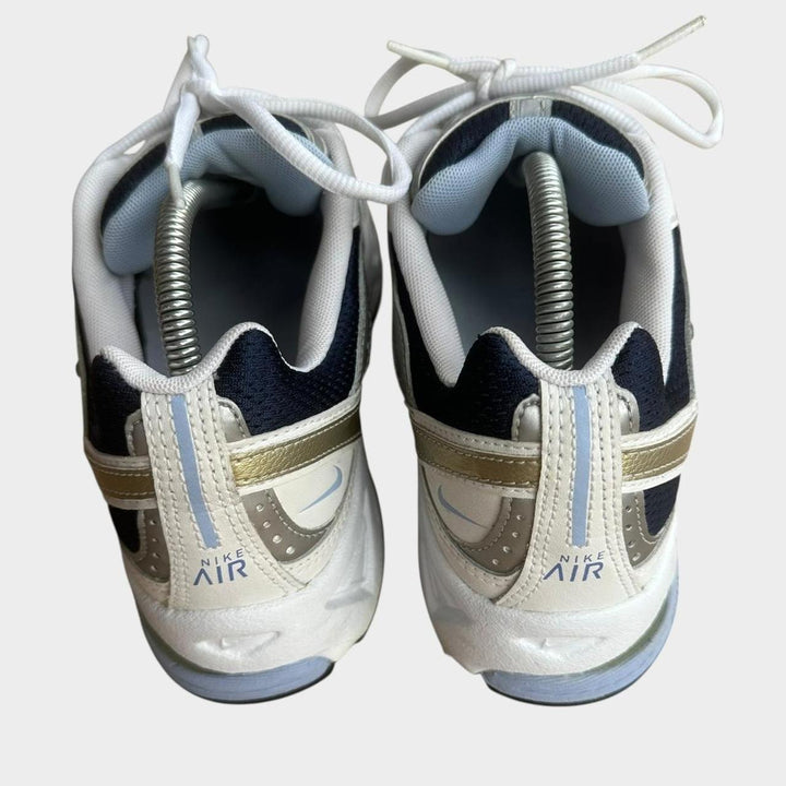 Buty sportowe Nike w stylu vintage – damskie UK8