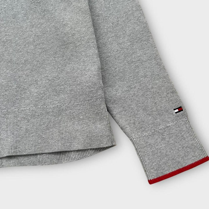 Sweter Tommy Hilfiger z dzianiny typu Spellout - średni