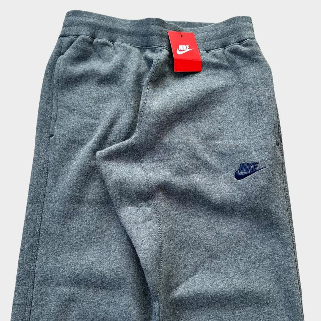 Szare joggery Nike - małe