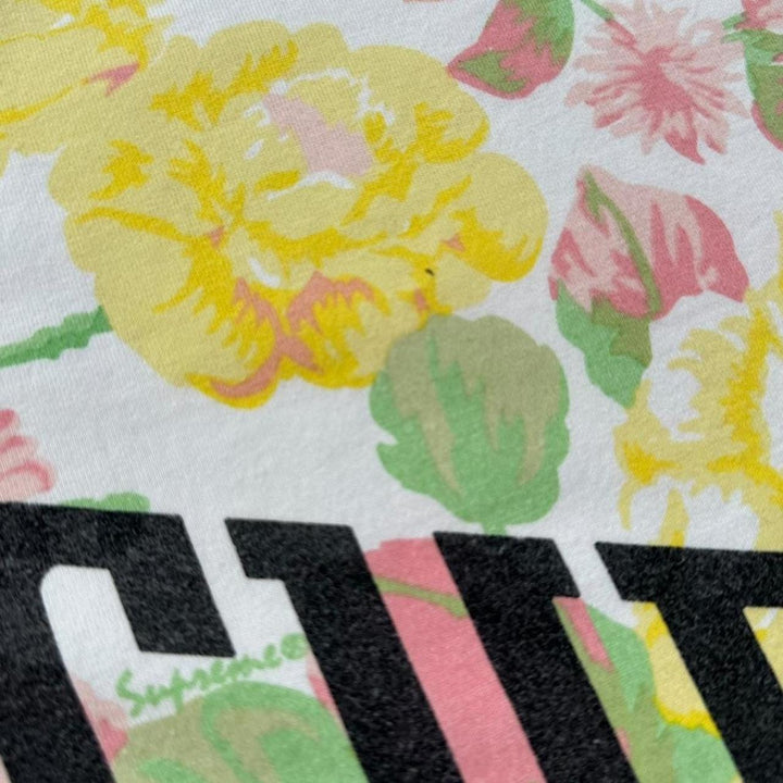 Koszulka z grafiką w kwiaty Supreme - duża