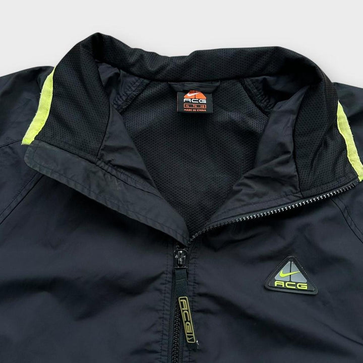 Kompaktowa kurtka Nike ACG – XL