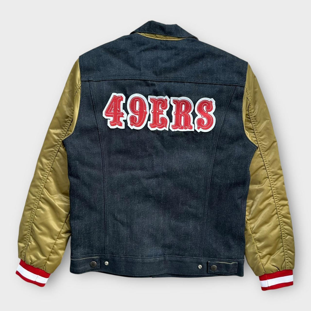 Kurtka bomber Levi’s NFL z denimu – średnia