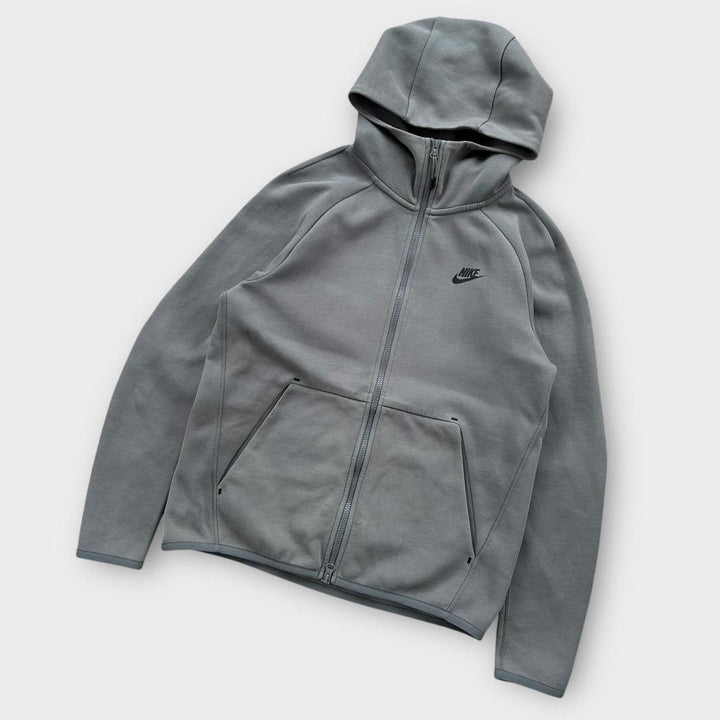 Bluza z kapturem Nike w stylu technicznym – mała