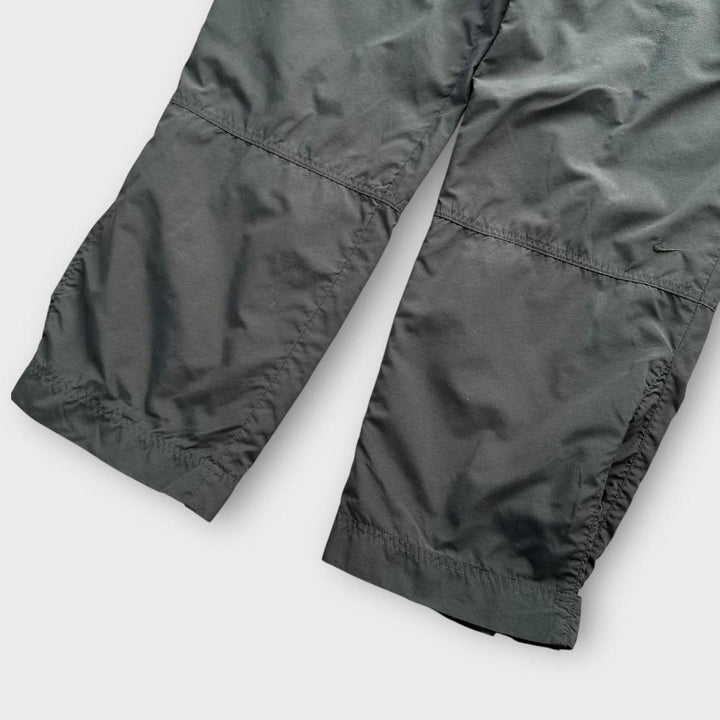 Spodnie dresowe Nike w stylu vintage – średnie