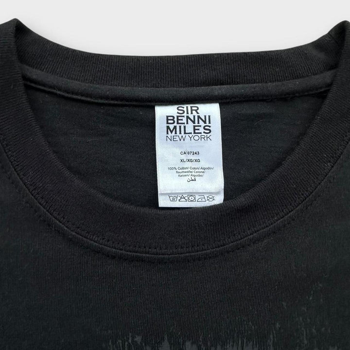Koszulka z grafiką Sir Benni Milesa – XL