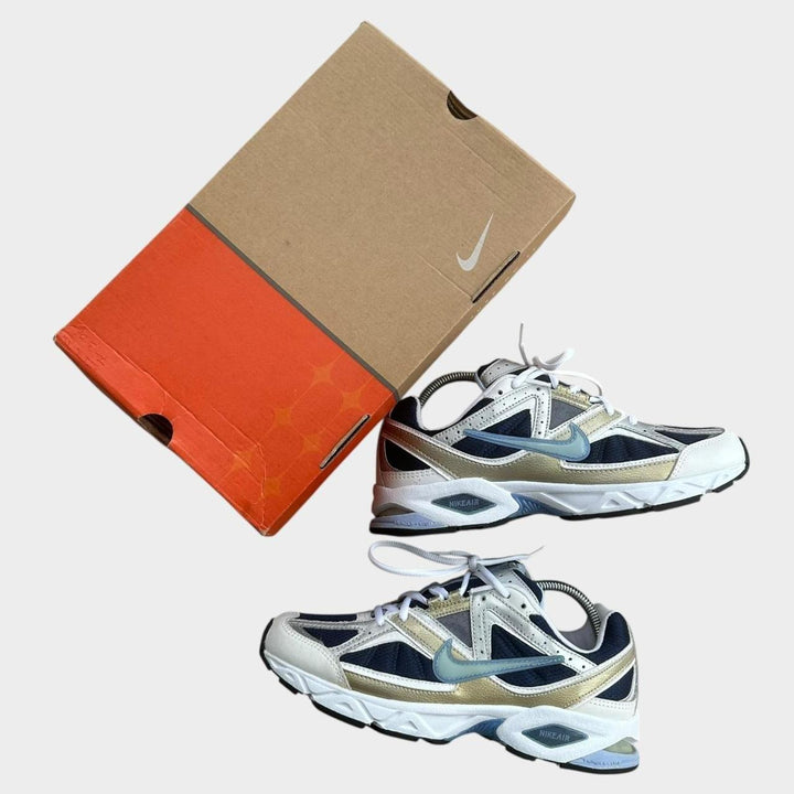 Buty sportowe Nike w stylu vintage – damskie UK8