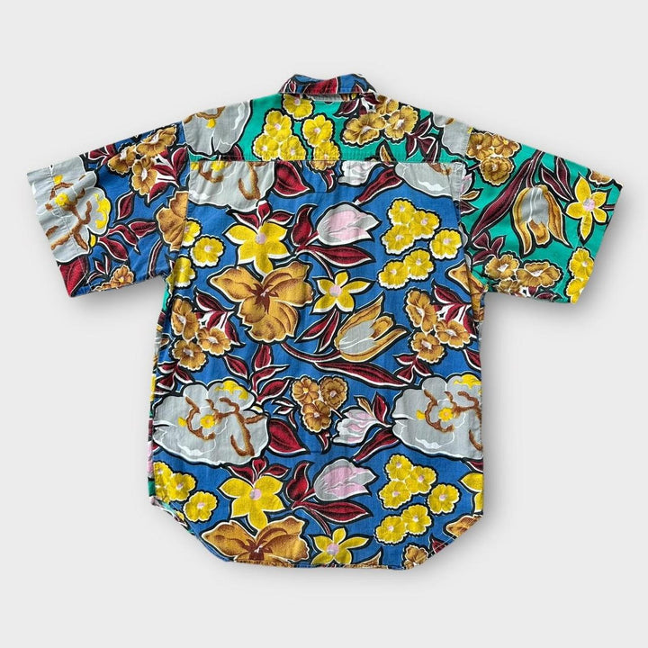 Funkcjonalna koszula zapinana na guziki – średnia