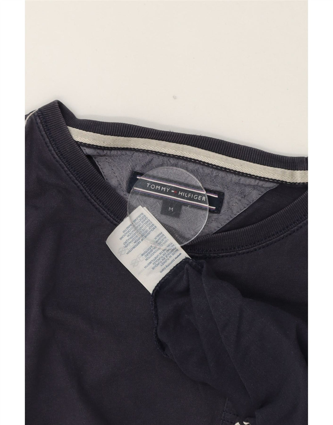 TOMMY HILFIGER Mens Graphic T-Shirt Top Medium Navy Blue Cotton Vintage Tommy Hilfiger and Second-Hand Tommy Hilfiger from Messina Hembry 