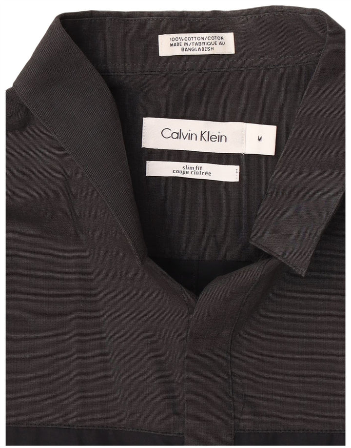 Męska koszula Calvin Klein o dopasowanym kroju, bawełniana w kolorze średniej czerni