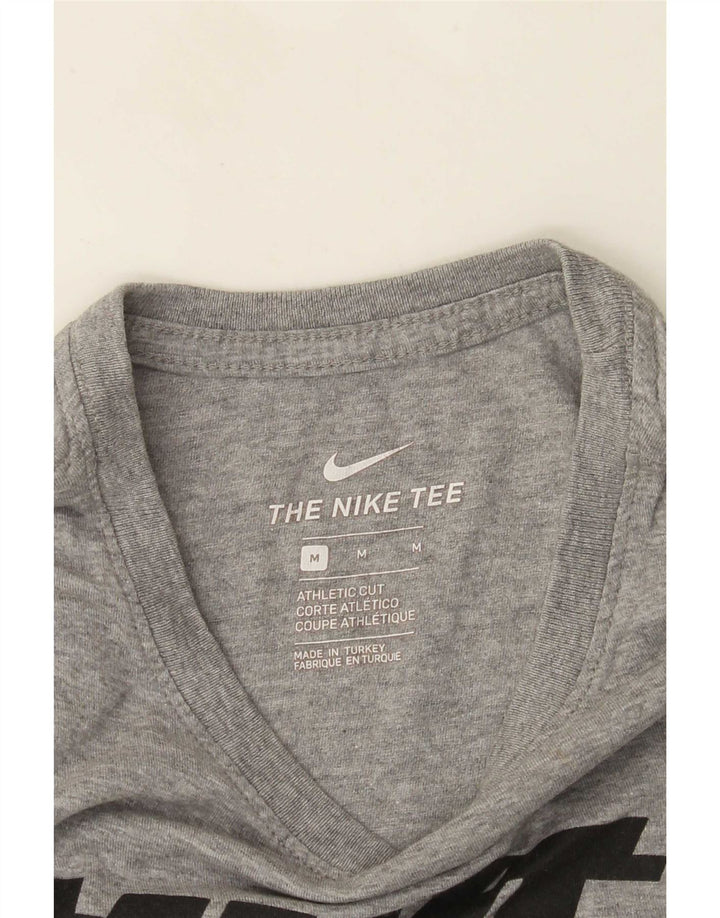 Męski T-shirt Nike Athletic Cut Graphic Top, średnioszary