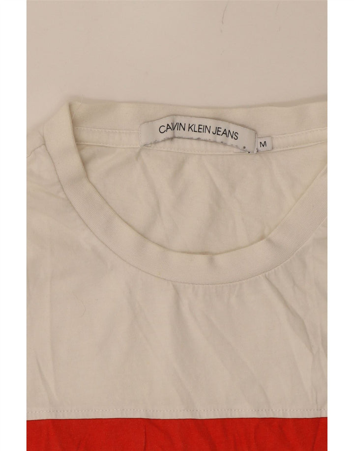 CALVIN KLEIN JEANS Mens Graphic T-Shirt Top Medium White Cotton Vintage Calvin Klein Jeans and Second-Hand Calvin Klein Jeans from Messina Hembry 