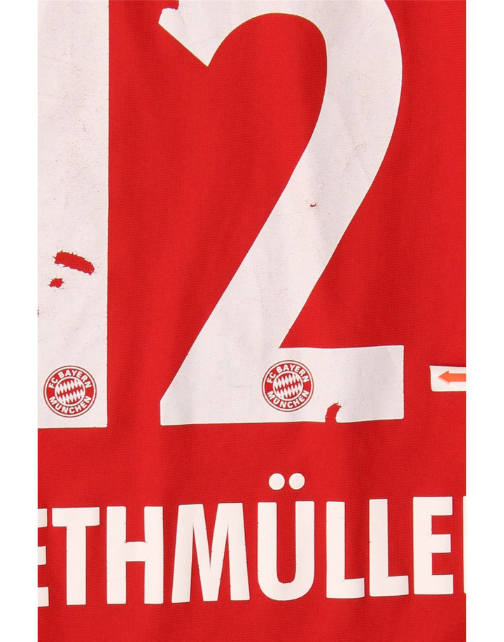 Chłopięcy T-shirt z grafiką ADIDAS FC Bayern Monachium 15-16 lat w czerwone paski