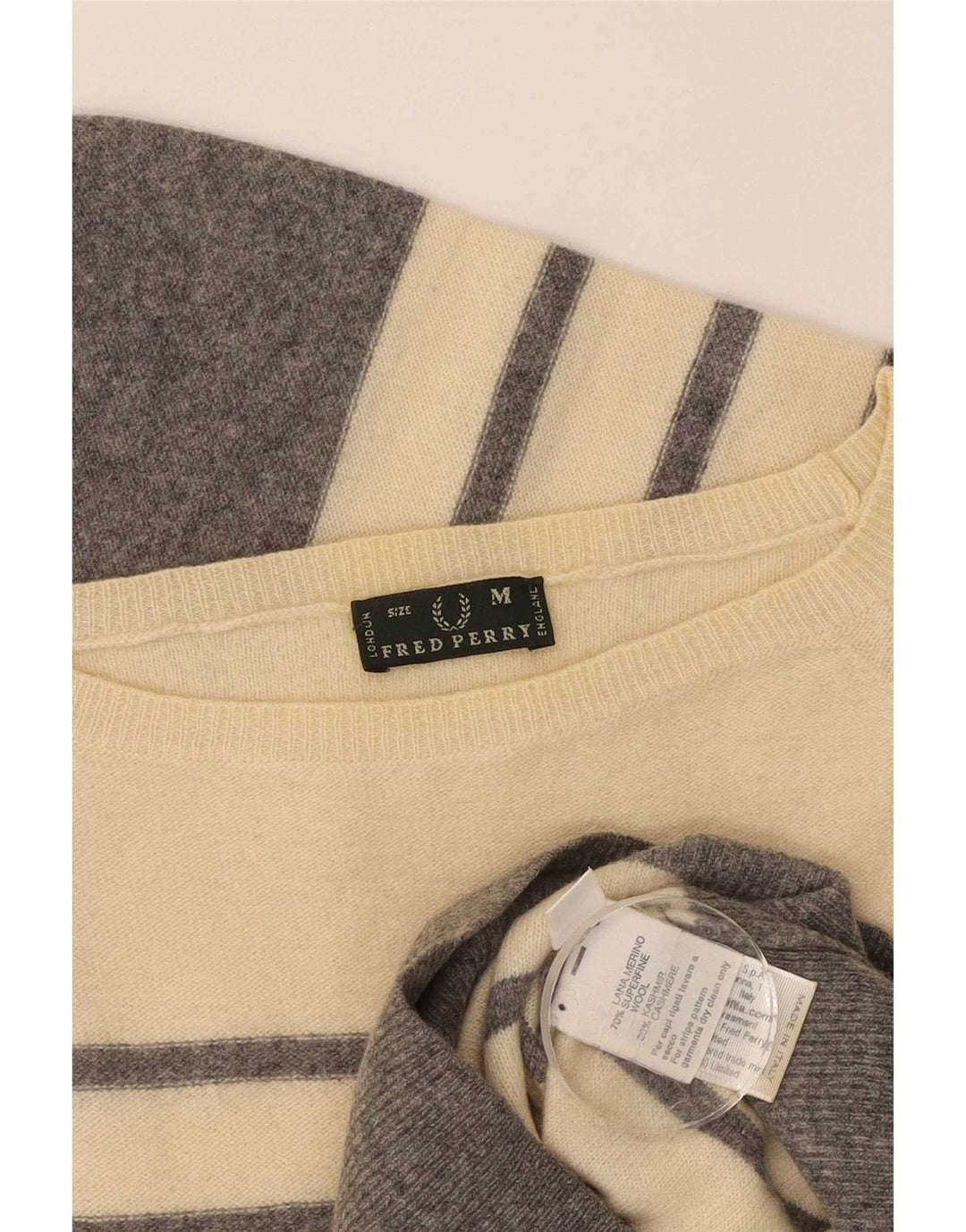 Sweter damski Fred Perry z dekoltem w łódkę UK 12, wełniany w średnie beżowe paski